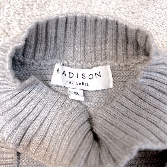 Madison The Label Frida Sweater - Picture 5 of 5